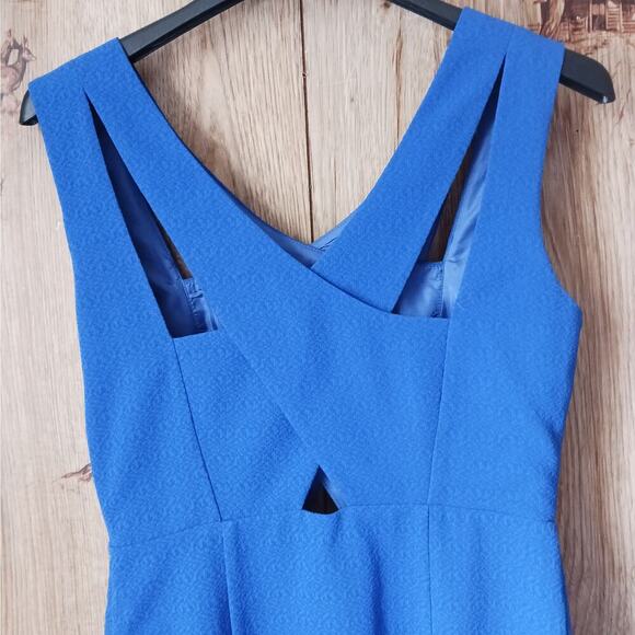 J.O.A Colbalt Blue Cut Out Sleeveless Fit Flare Dress Size Medium - Picture 4 of 8